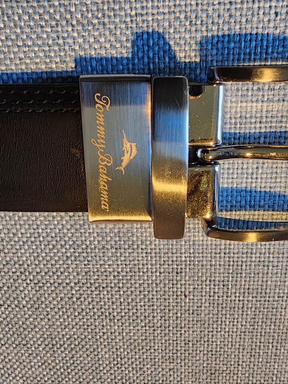 Tommy Bahama New Black Leather Men's Belt 38 with Brushed Metal Buckle